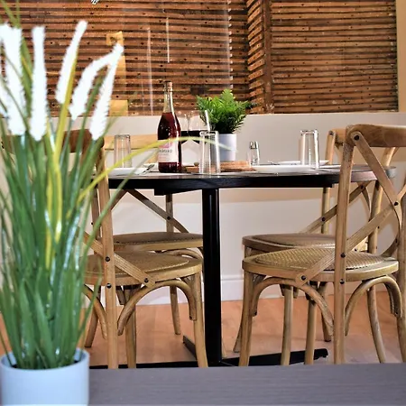 Apartment Colmeia *