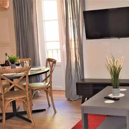 Apartment Colmeia