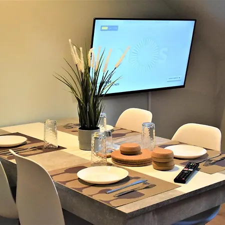 Colmeia Apartment *