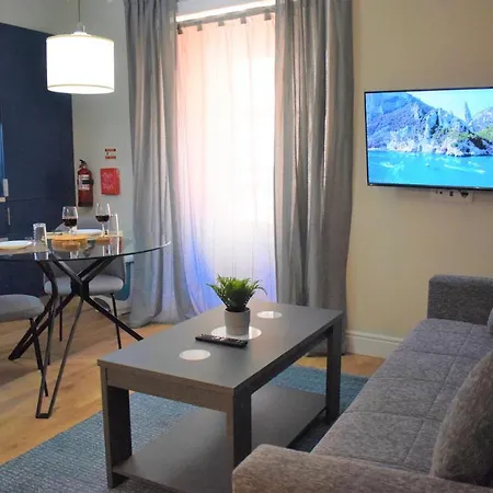 Colmeia Apartment