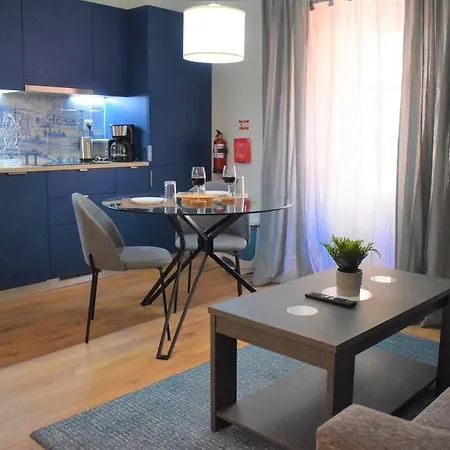 Colmeia Apartment