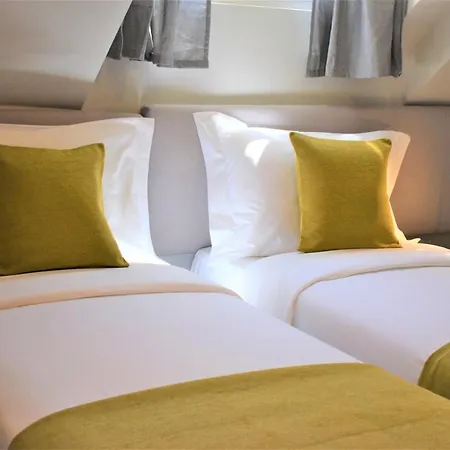 Colmeia * Лісабон