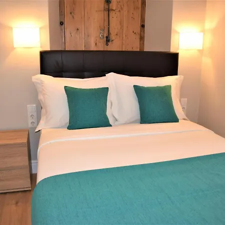 Apartment Colmeia