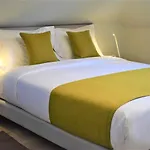 Colmeia Apartmán *